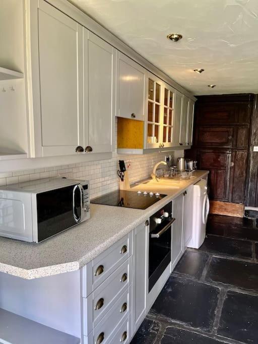 The Old Post Office, Cosy Grade II Listed 2 Bed Apartment Windermere Εξωτερικό φωτογραφία